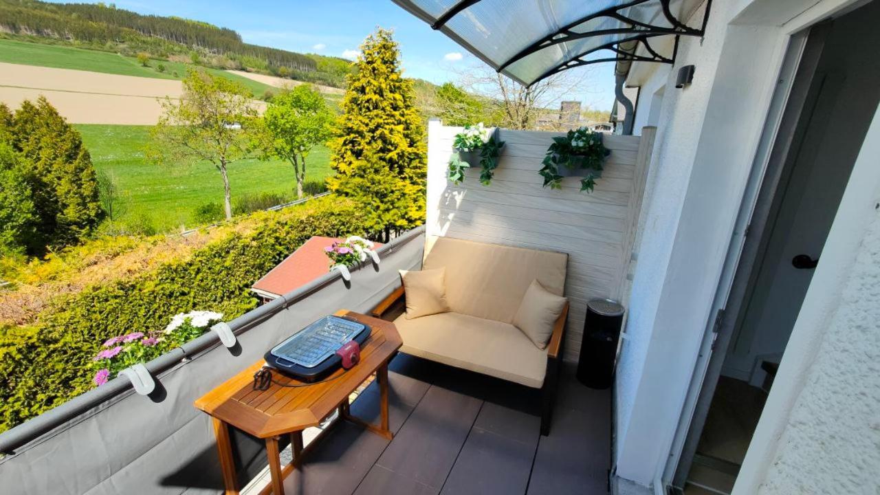 Modernes 3-Zimmer Loft Mit Balkon Hennesee 5 Min Эслоэ Экстерьер фото